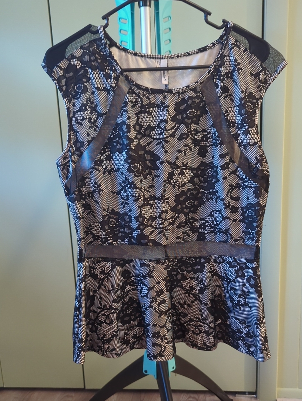 Studio Y Black and White Lace-Print Peplum Top